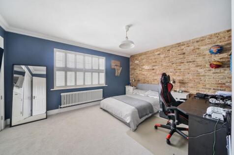 Bedroom&#39;s Two, Three &amp; Four