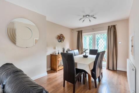 Lounge / Dining Room