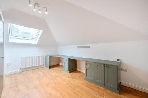 Bedroom / Office