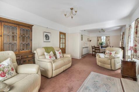 Sitting / Dining Room