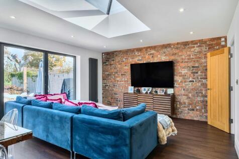 Kitchen / Family Room