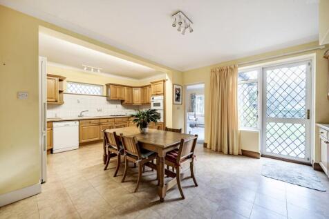 Kitchen / Breakfast Room