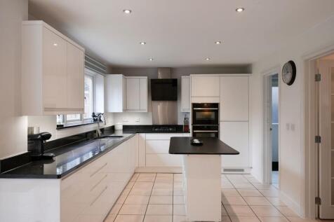 Kitchen / Dining Room / Living Area