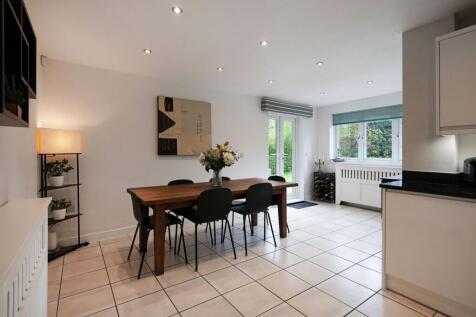 Kitchen / Dining Room / Living Area