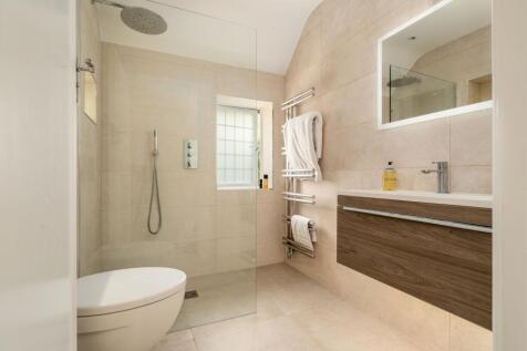 Family Shower Room