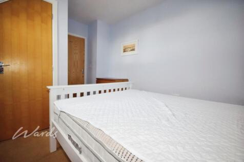 2aca3bf5-Bedroom