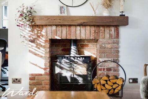 a7cb8fdb-Fireplace
