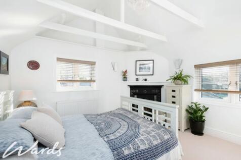 64b57e9e-Bedroom 201