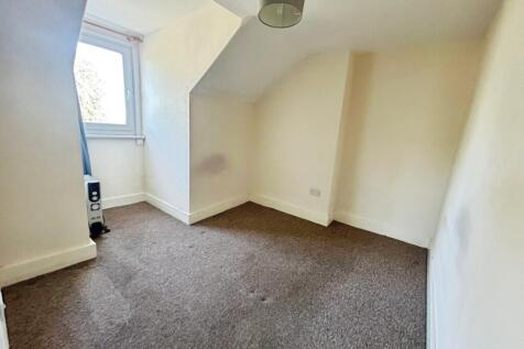 pelham bed room 