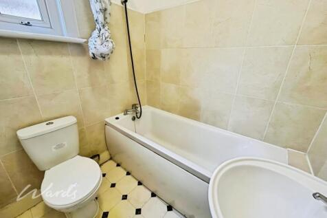 67d4a072-Bathroom.