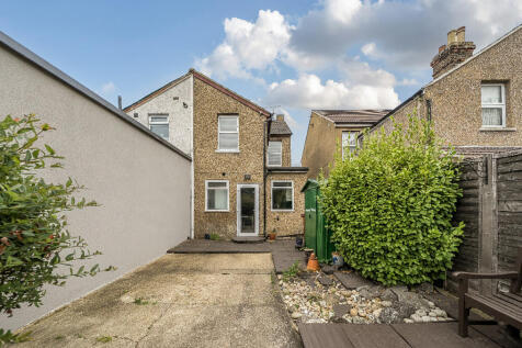 1369387-11-68f0a4...