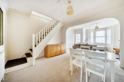 1369387-7-68f0a4c...