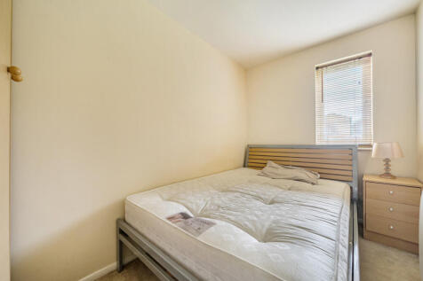 1377269-3-691c412...