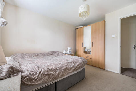 1377269-4-691c413...