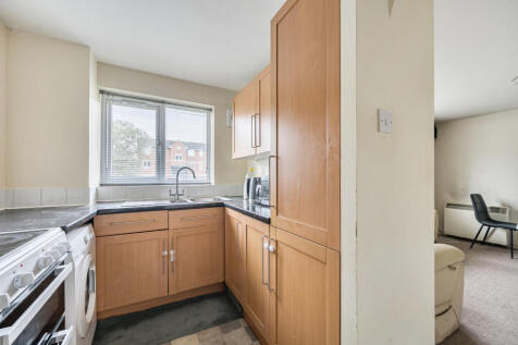 1377269-9-691c417...