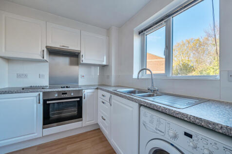 1384042-19-692071...