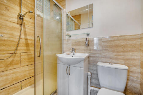 1381052-1-692595d...