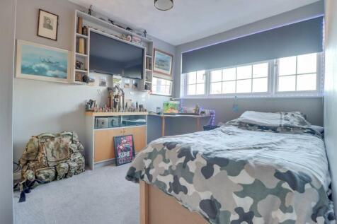 54 ALICIA AVENUE NEW-8.jpg