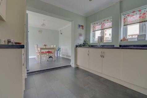 128NevendonRoad-19.jpg