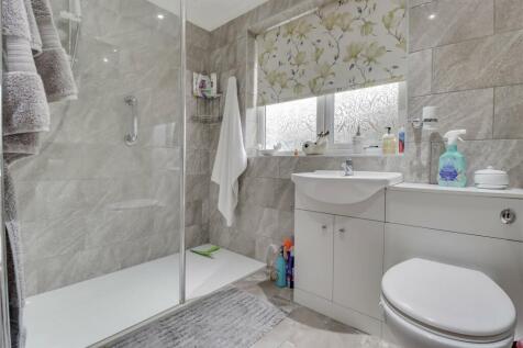 204 BEAUCHAMPS DRIVE INSIDE-15.jpg