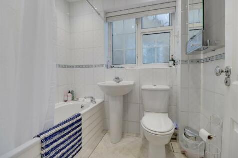 77 SOUTHEND ROAD INSIDE-15.jpg