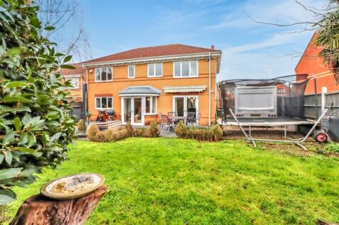 23 TWINSTEAD 2025 REAR GARDEN-4.jpg