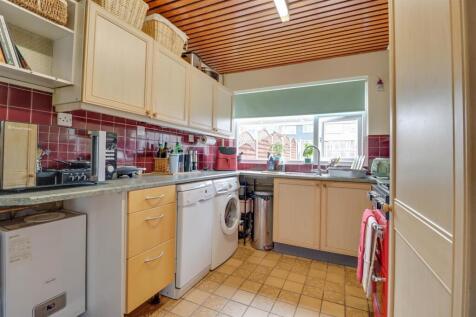 9 SUDBROOK CLOSE_-3.jpg