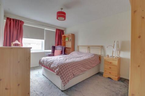 9 SUDBROOK CLOSE_-4.jpg