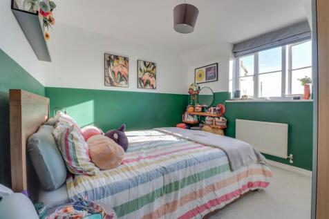 11 PEPYS COURT-5.jpg