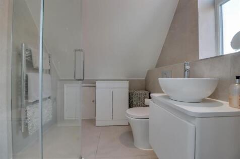 24 LOUVAINE INSIDE-18.jpg