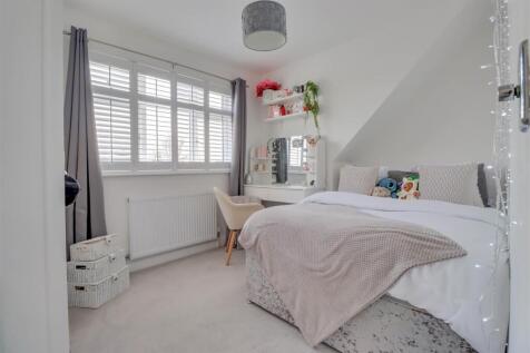 24 LOUVAINE INSIDE-13.jpg