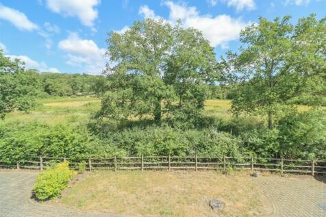 6 GORSE WOOD VIEW NEW FRONT-4.jpg