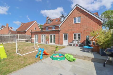6 GORSE WOOD VIEW NEW FRONT-6.jpg