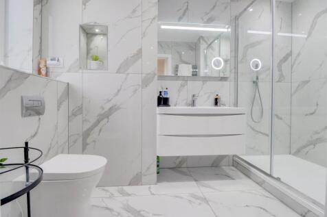 93 SWAN LANE INSIDE 2024 (5).jpg