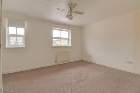 41 WALLACEE DRIVE INSIDE-4.jpg