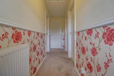 14 LABURNAM AVENUE.jpg