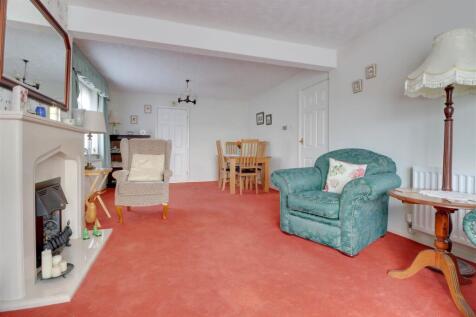 14 LABURNAM AVENUE-6.jpg