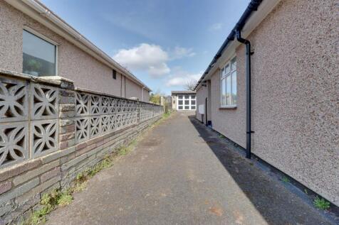 14 LABURNAM AVENUE-8.jpg