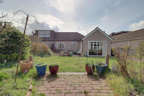 14 LABURNAM AVENUE-12.jpg