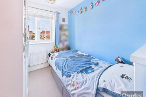 CAM02342G0-PR0087-STILL009.jpg