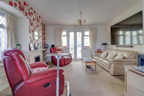 3 GLEBE ROAD WICKFORD-8.jpg