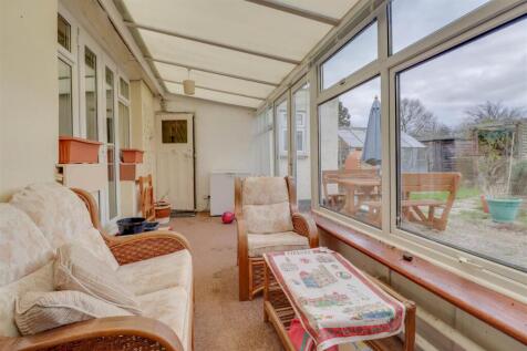3 GLEBE ROAD WICKFORD-5.jpg