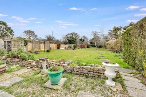 3 GLEBE ROAD WICKFORD-12.jpg