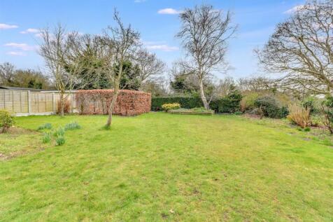3 GLEBE ROAD WICKFORD-16.jpg