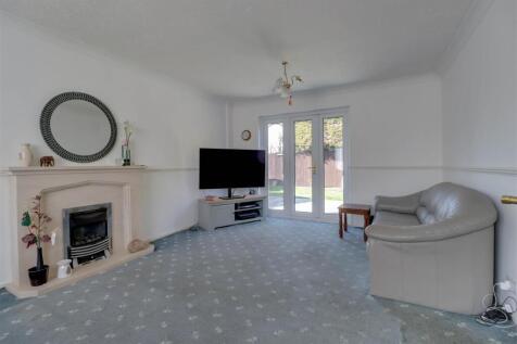 5 HORNCHURCH INSIDE-7.jpg