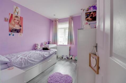 11 SUDBROOK CLOSE INSIDE-12.jpg