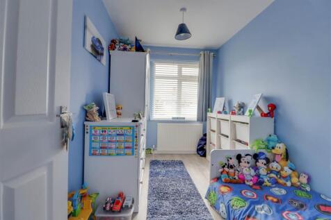 11 SUDBROOK CLOSE INSIDE-14.jpg
