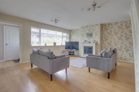 11 SUDBROOK CLOSE NEW INSIDE SHOTS-2.jpg
