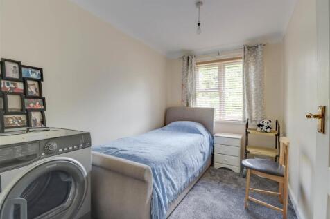 6 SYCAMORE COURT-4.jpg