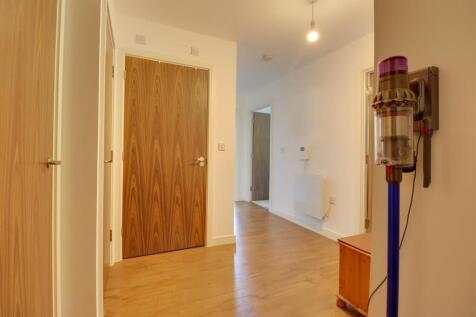 FLAT 2 RAMSDEN COURT hallway blurred.jpg